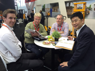 1464826662103710.jpg 澳大利亞客戶總經(jīng)理親自談.jpg